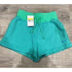 Nike women's size small shorts loose fit high‎ rise
